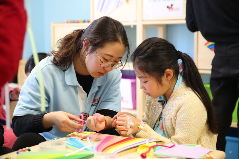 志愿者的陪伴_副本.jpg 志愿者的陪伴_副本.jpg